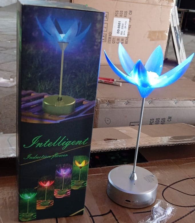 Lotus Flower Lamp With Music, Touch Open And Close, Usb Rechargeable (1 Pc / Only One Color) thumbnail 7