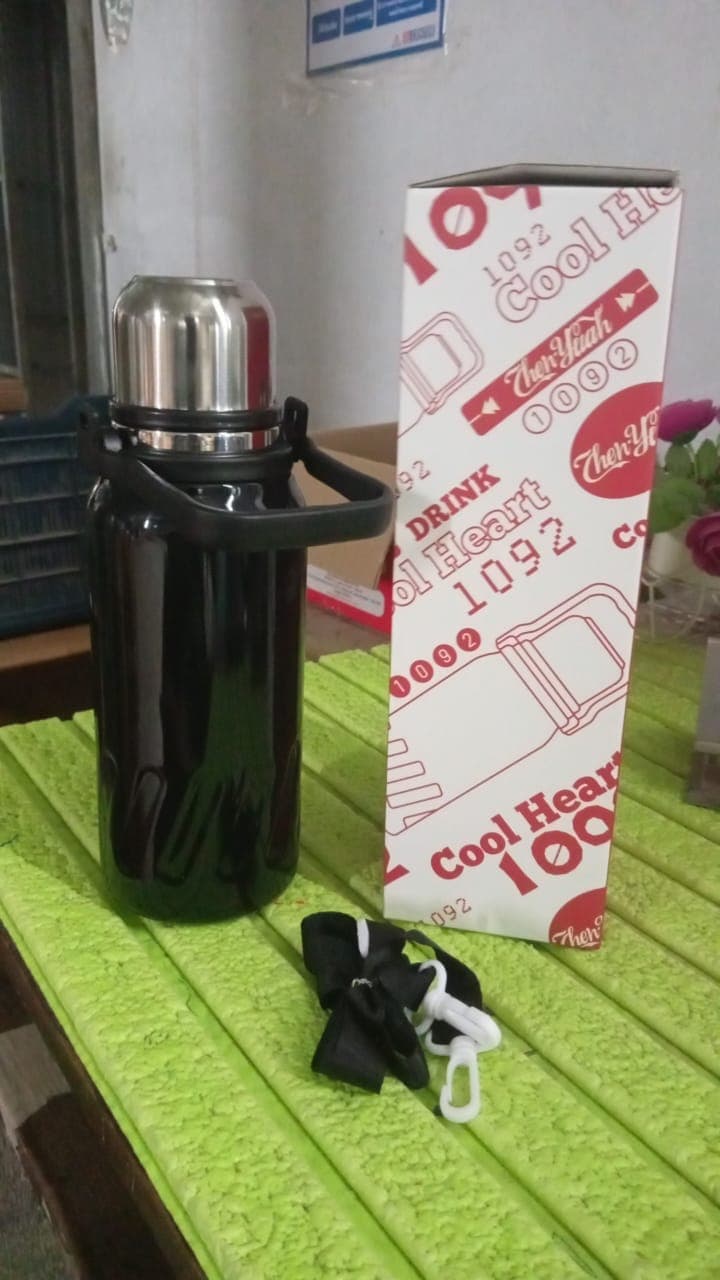Stainless Steel Water Bottle, Vacuum Insulated Cup / Bottle (1200 ML) thumbnail 7