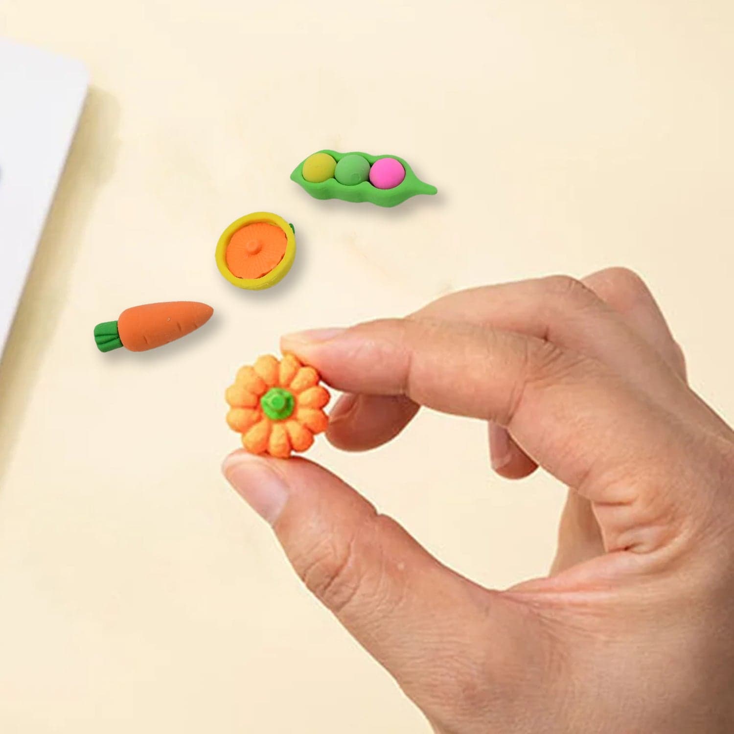 Mix Design Fancy & Stylish Colorful Erasers (1 Set / 4 Pc Set) thumbnail 4
