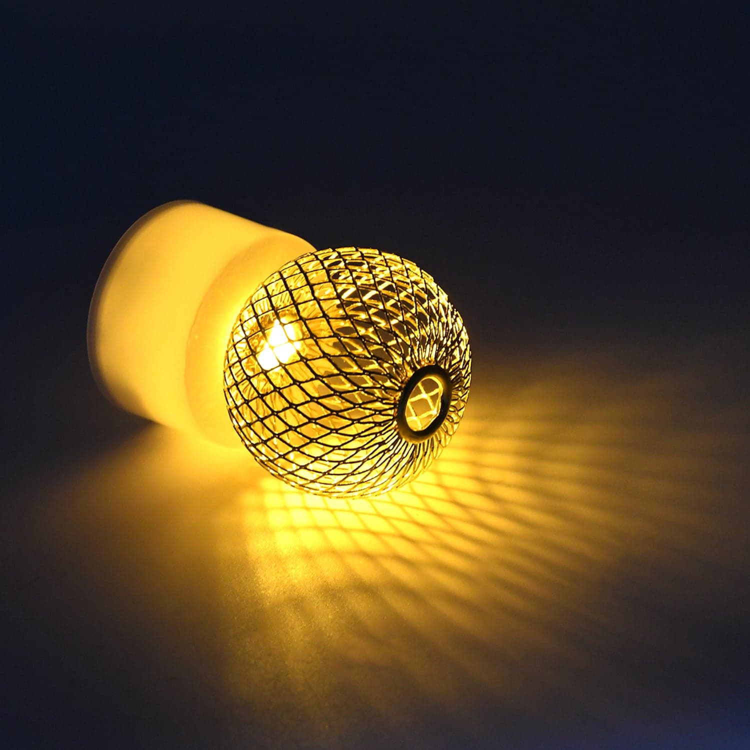 Flameless And Smokeless Decorative Candles Acrylic Led Tea Light Candle For Gifting thumbnail 3