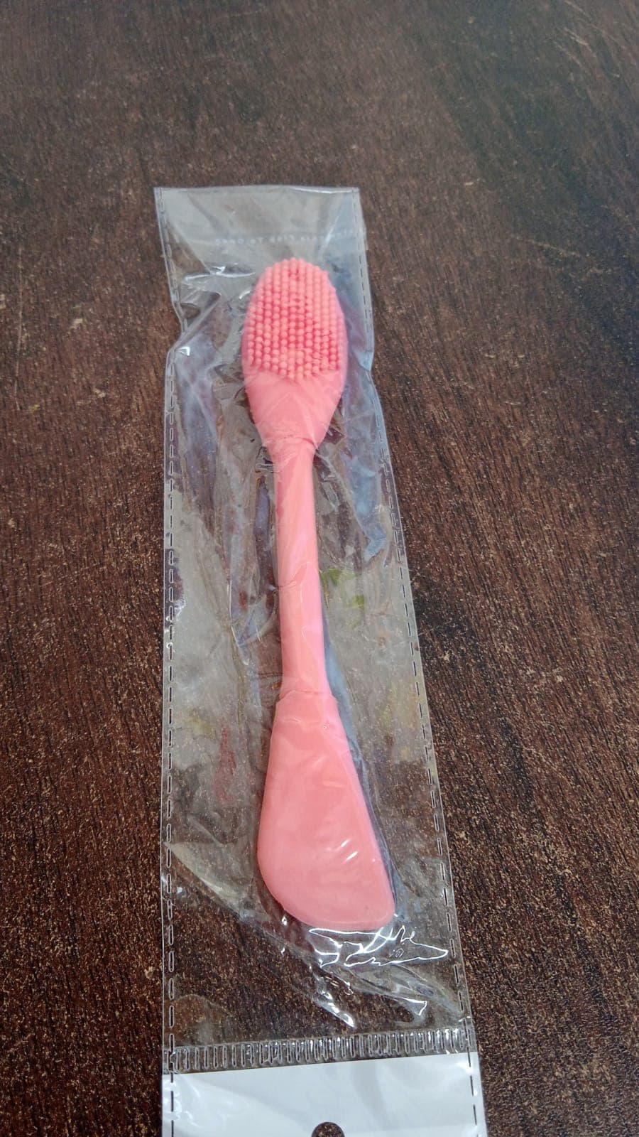 2-in-1 Silicone Mask Brush for Cleansing & Mud Mask Application thumbnail 7