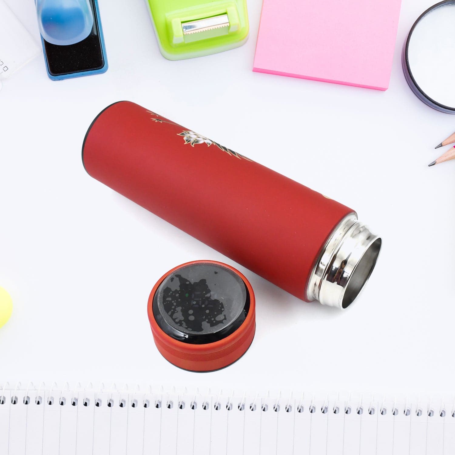 Printed Smart Vacuum Insulated Water Bottle with LED Temperature Display (1 Pc / 500 ML Approx / Multicolor) thumbnail 3
