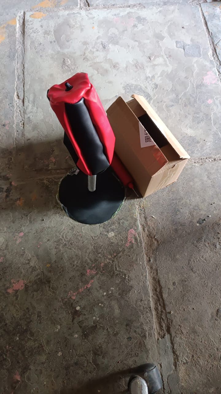 Inflatable Punching Bag with Air Pump thumbnail 7