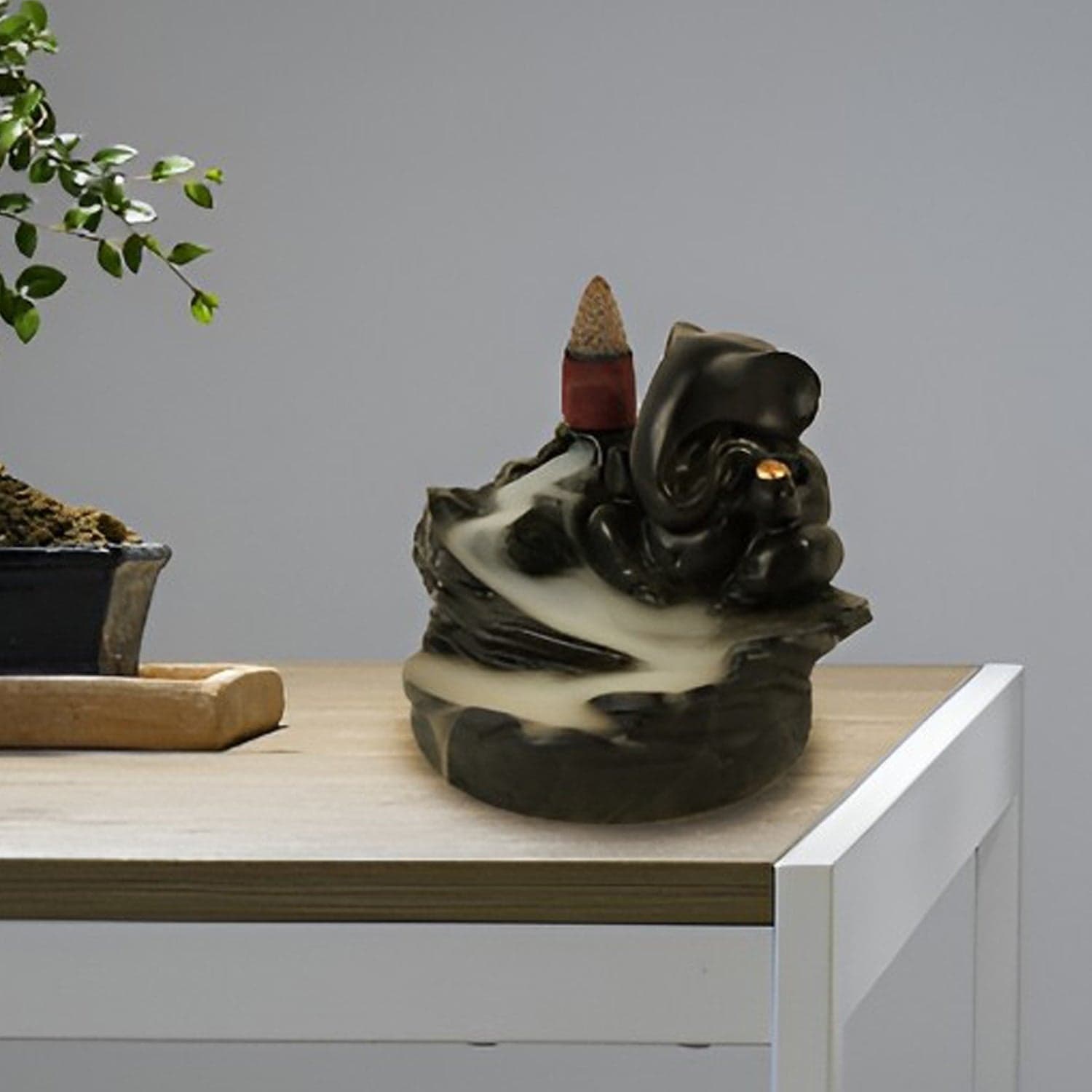 Smoke Fountain Ganesha Idol Decoration Items with 8 Pc Backflow Incense Cones Sticks (1 pc) thumbnail 3