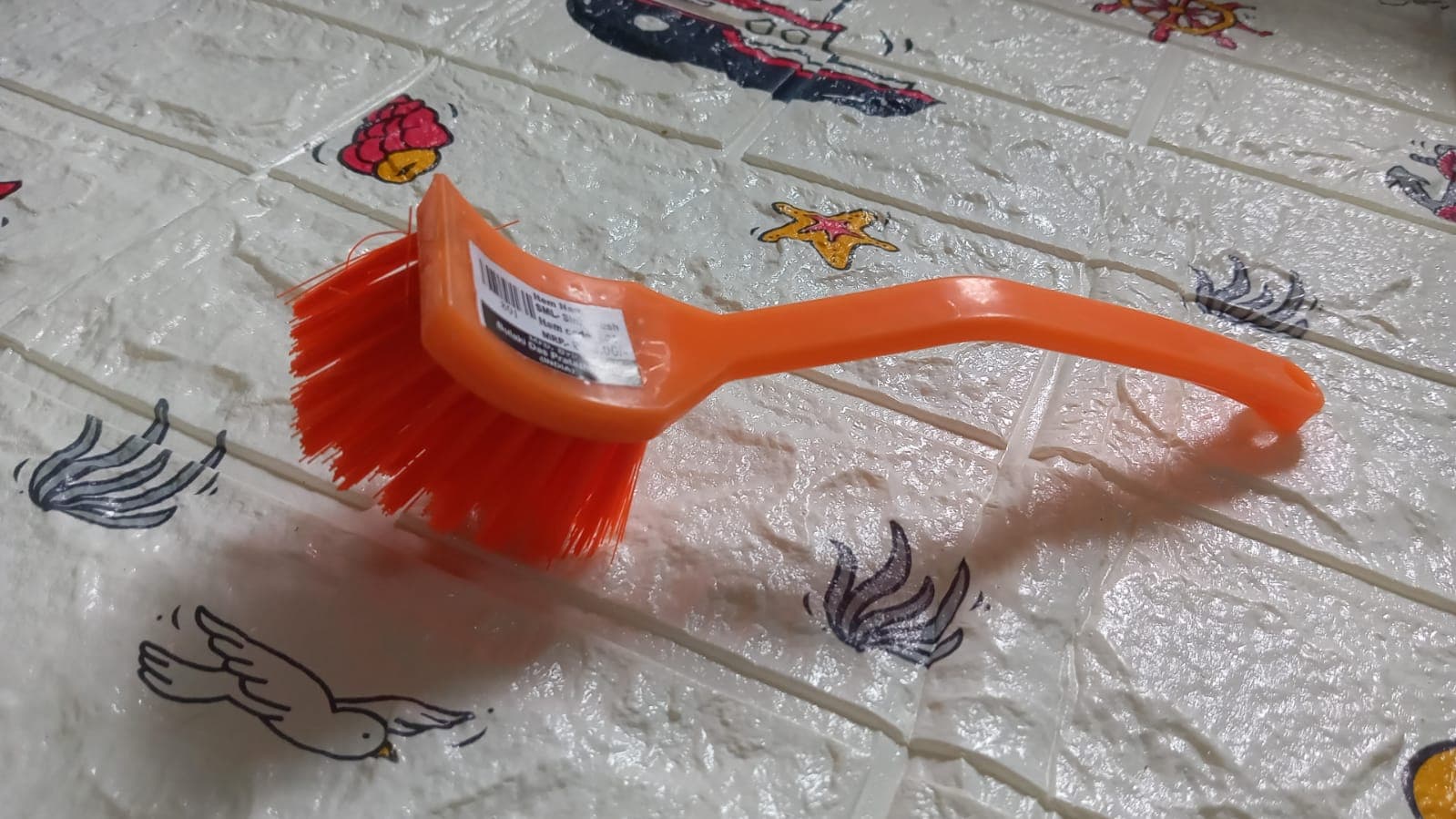 Plastic Wash Basin / Toilet Seat Cleaning Brush (Multicolour) thumbnail 10