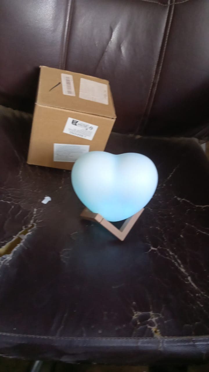 3D Heart Shape Moon Night Lamp with Plastic Stand (13 x12 Cm / 1 Pc) thumbnail 7