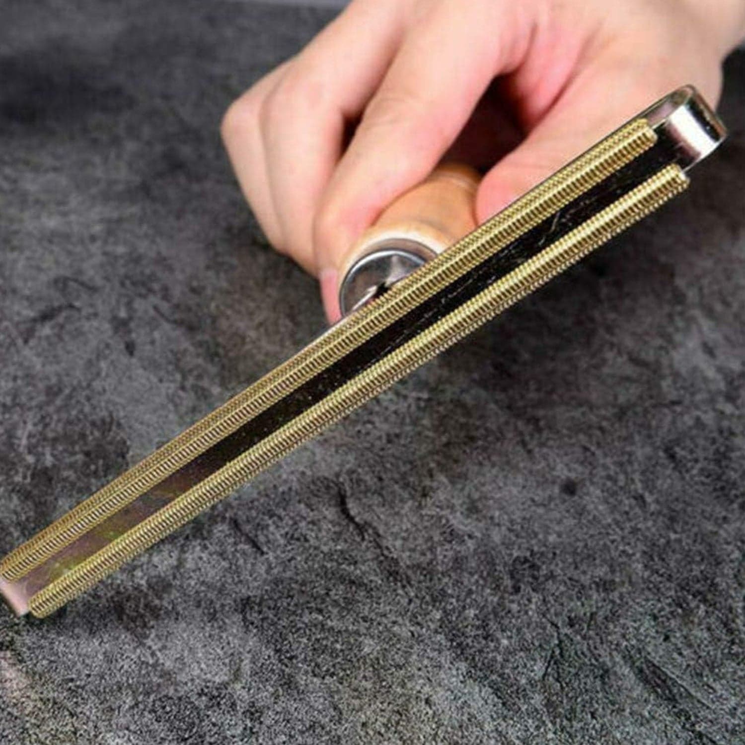 Portable Double Sided Lint Remover (1 Pc) thumbnail 4