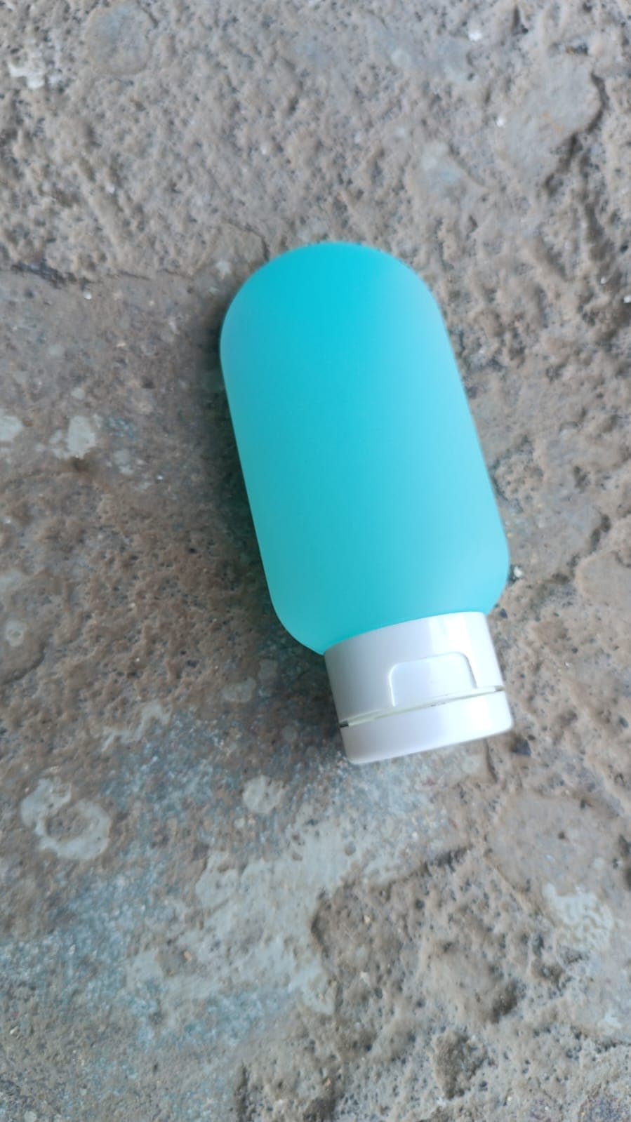 Small Plastic Travel Bottle Set, Travel Shampoo And Conditioner Bottles (1 Pc / 60 Ml Approx / Mix Color) thumbnail 8