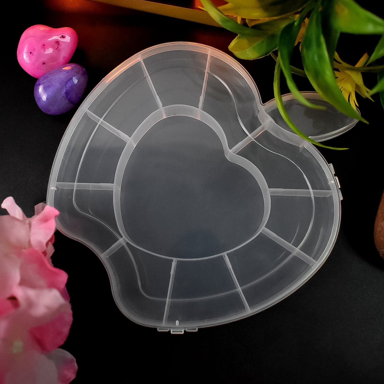 Plastic Apple Shape Jewellery Storage Box (1 Pc) thumbnail 4