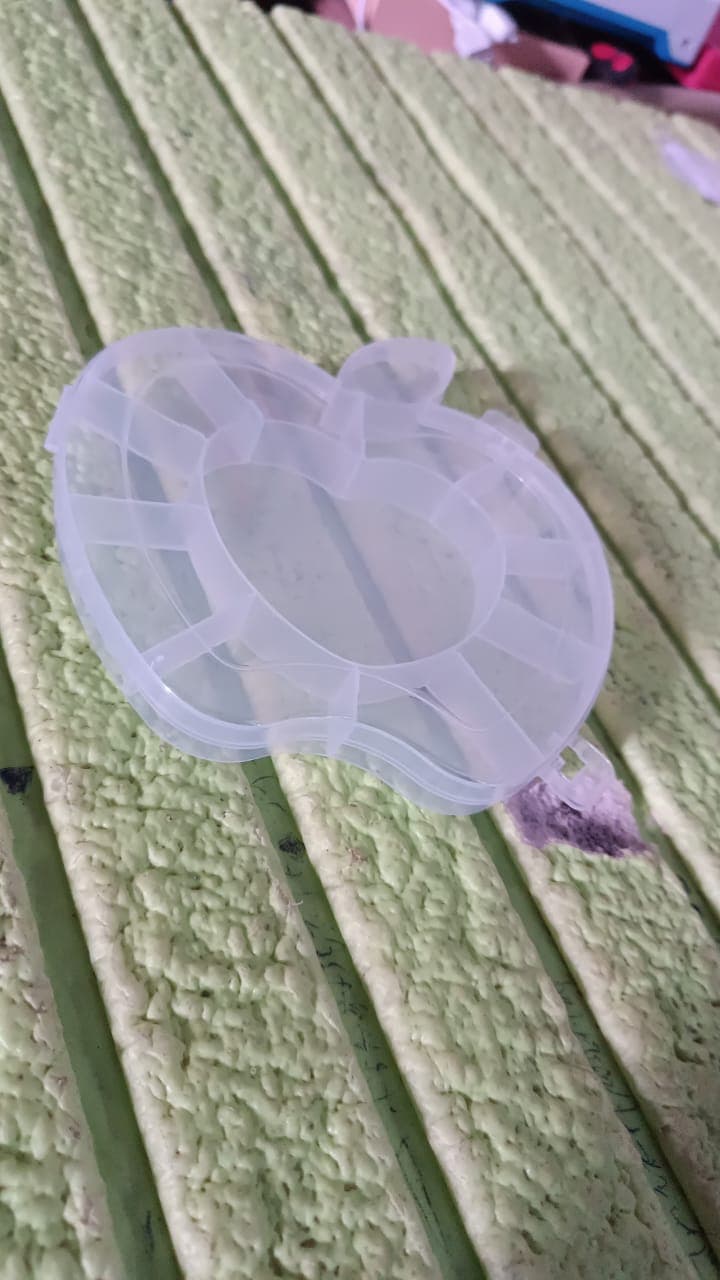 Plastic Apple Shape Jewellery Storage Box (1 Pc) thumbnail 8