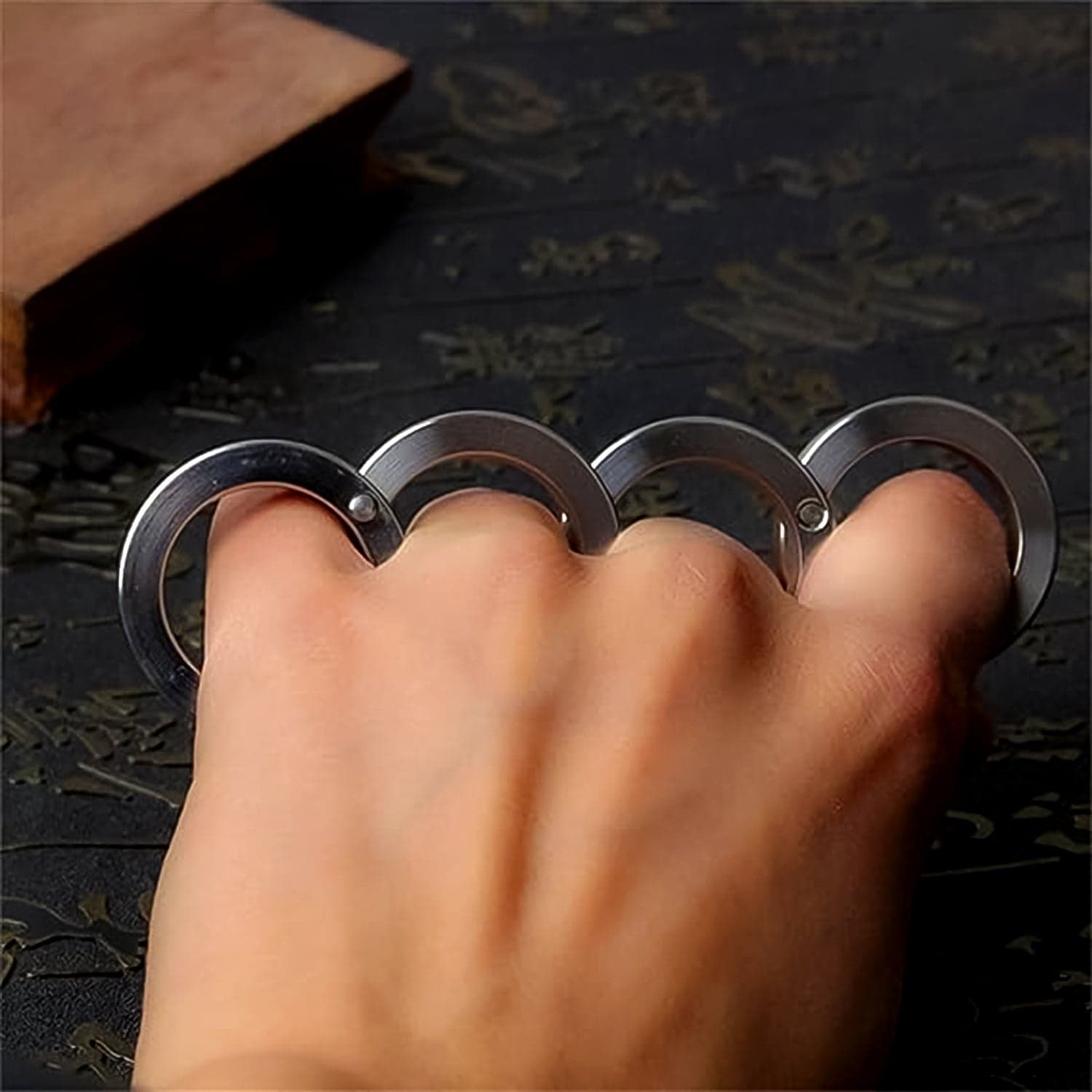Portable 4 Finger Ring Unique Rotating Folding Ring (1 Set) thumbnail 3