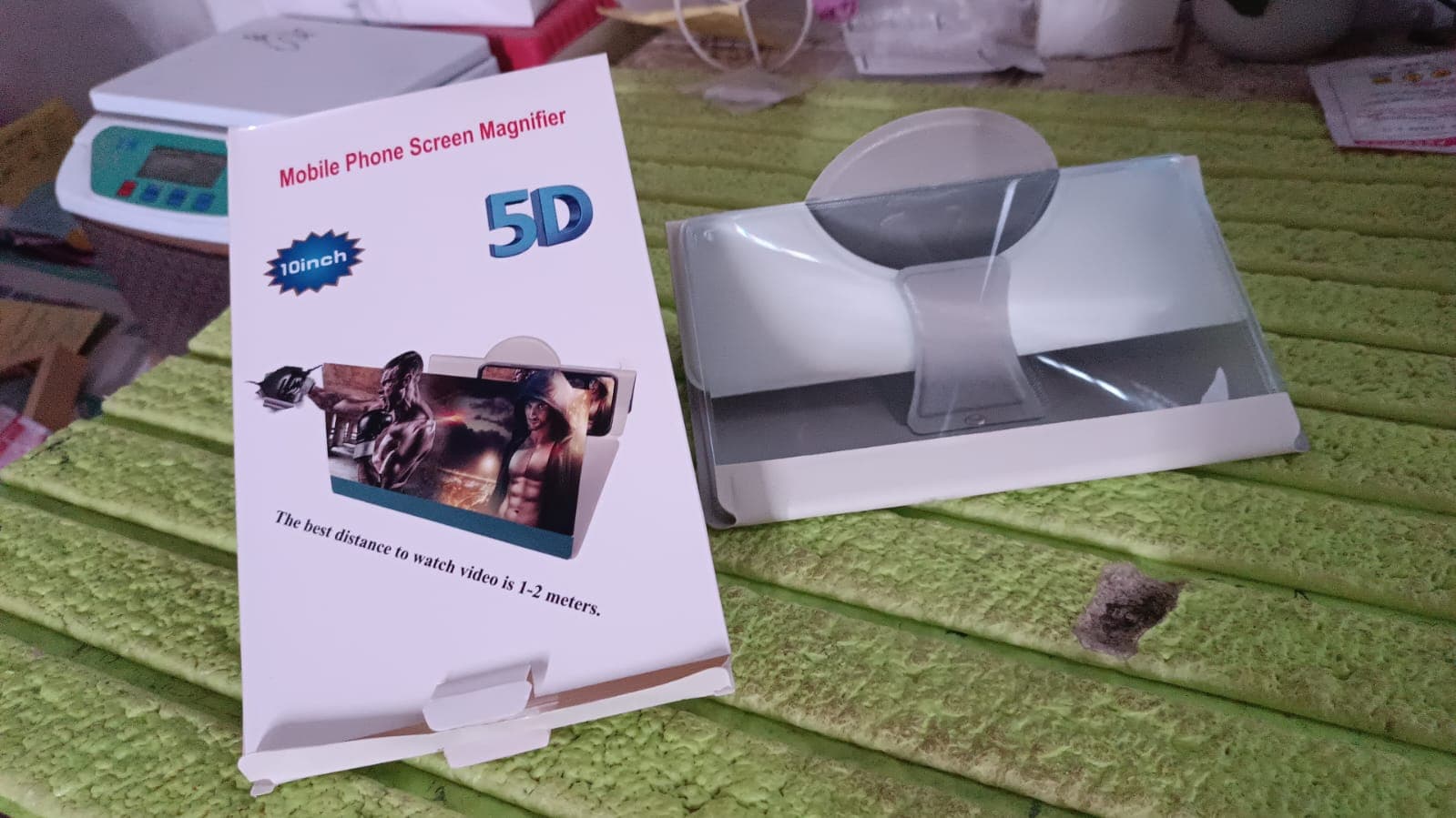 5D HD Mobile Phone Screen Magnifier Amplifier (1 Pc / 10 Inch) thumbnail 7