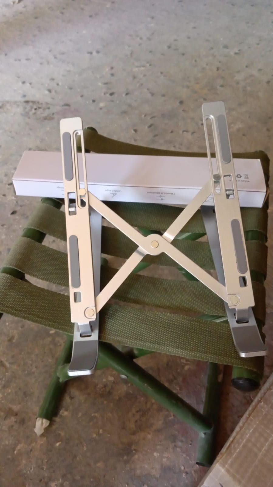 Metal Portable Laptop Stand, with 7 Adjustable Angles (1 Pc) thumbnail 7