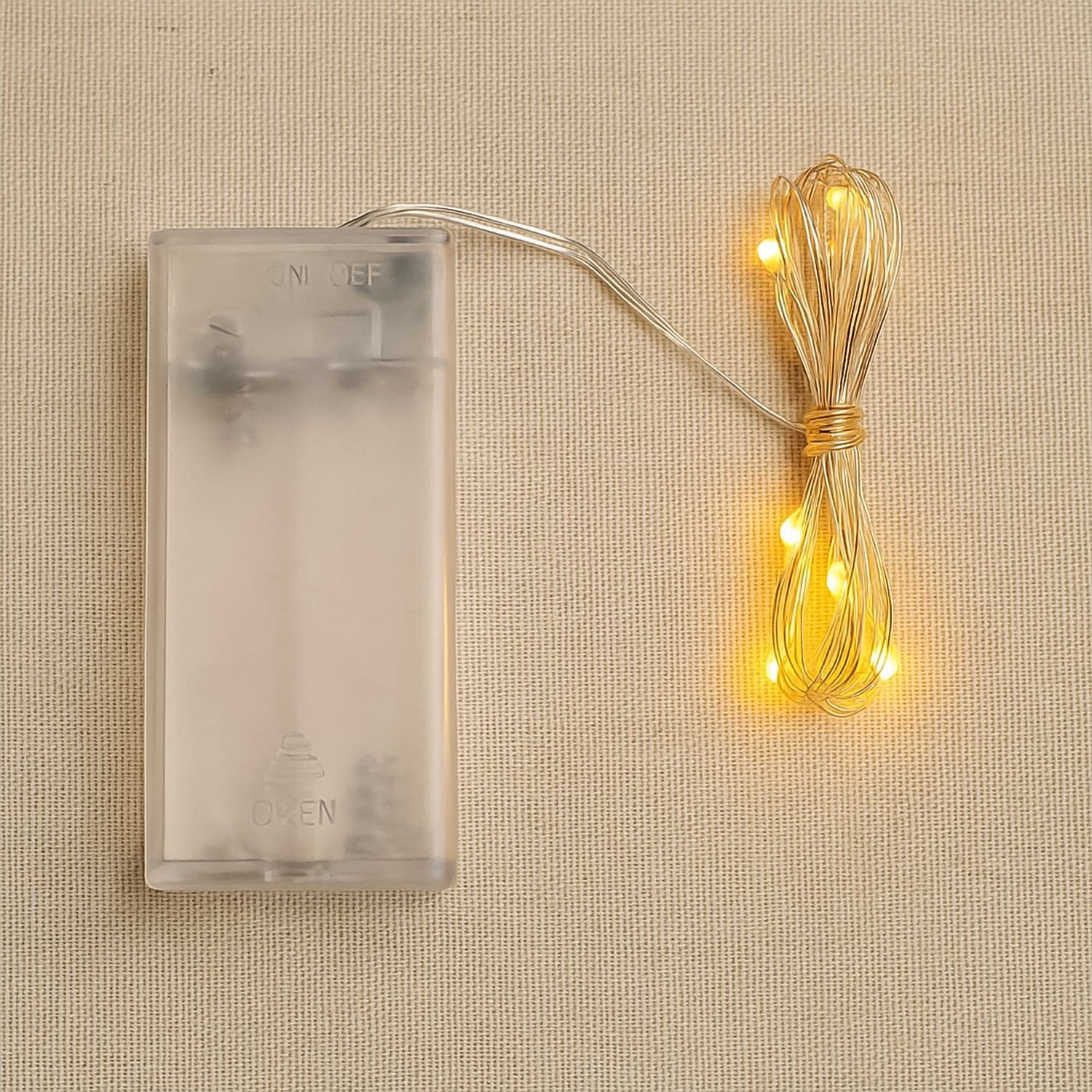 Multicolor 2AA Battery Powered, Copper Wire String Fairy Lights with 30 LEDs thumbnail 1