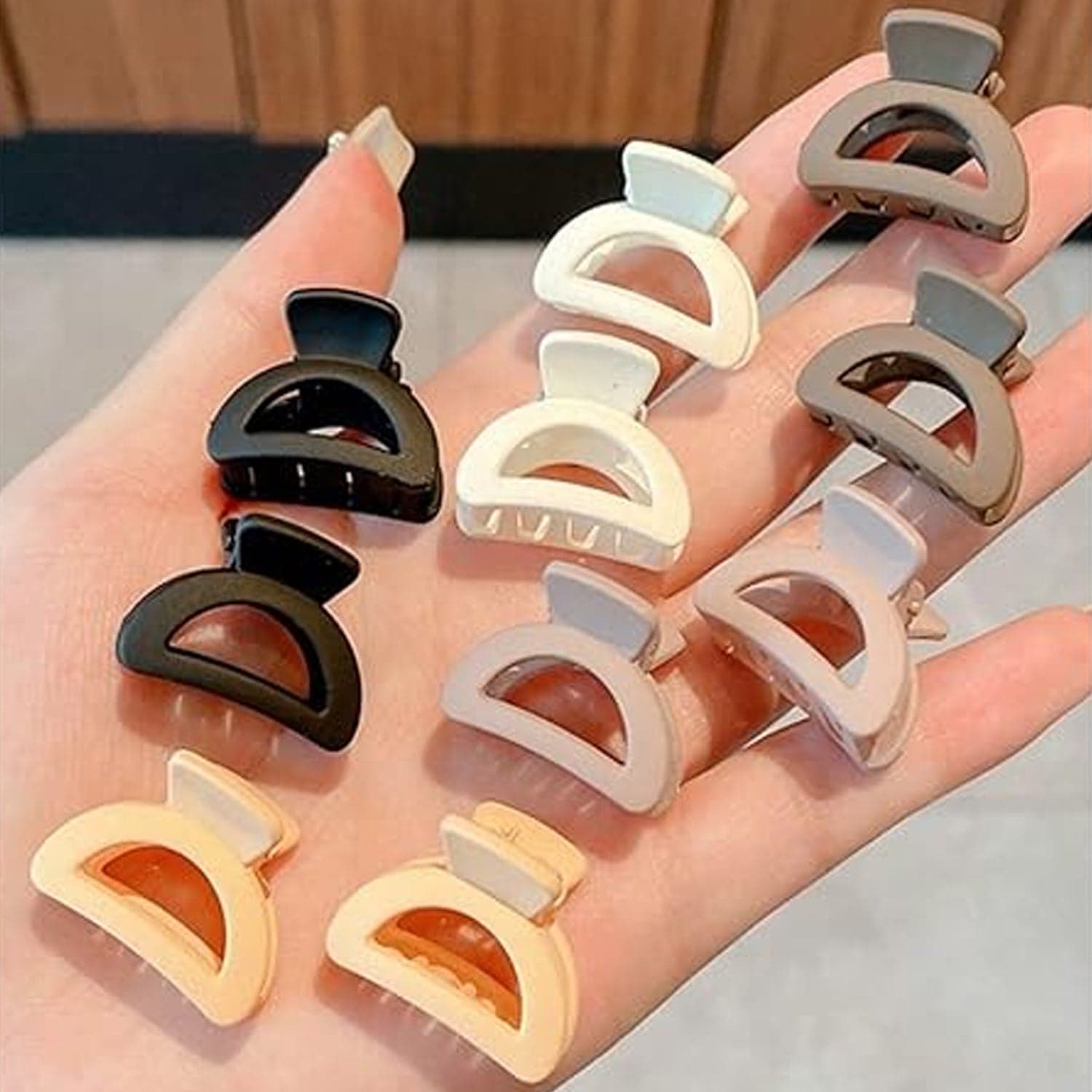 Plastic Small Hair Clips for Girls Kids Hair Accessories (3 Pcs Set / Mix Color & Design) thumbnail 3
