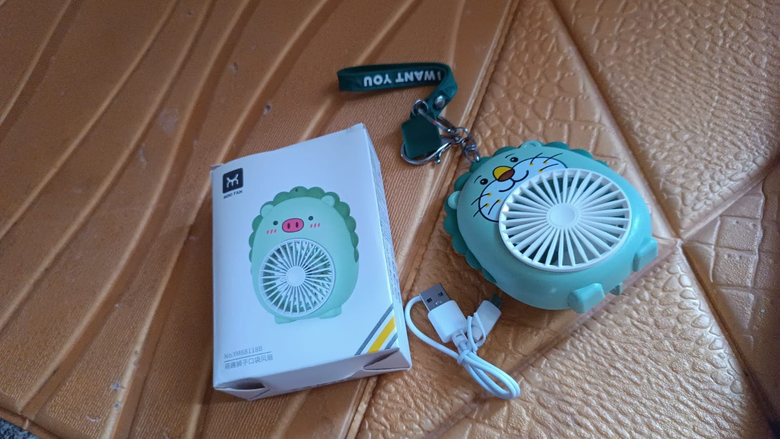 Cartoon USB Handheld Fan Portable Outdoor Mini Desktop Office Fan thumbnail 7
