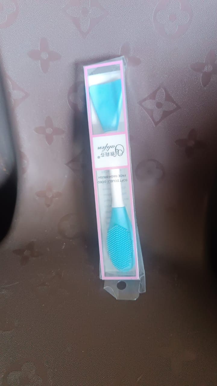 2 In 1 Silicone Face Scrubber 1 Pc thumbnail 7
