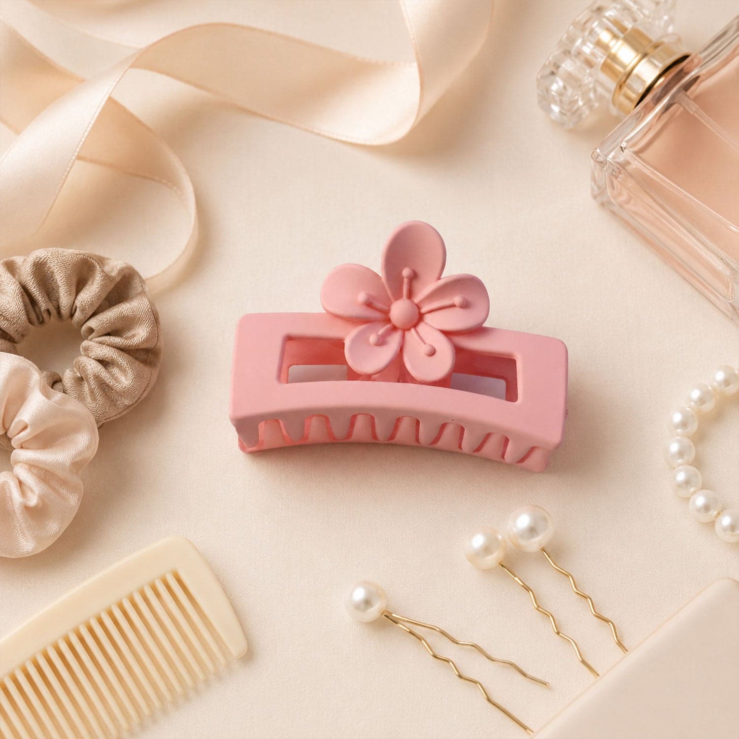 Plastic Hair Claw Clip the Strong Grip & Trendy Design for Women & Girls thumbnail 1