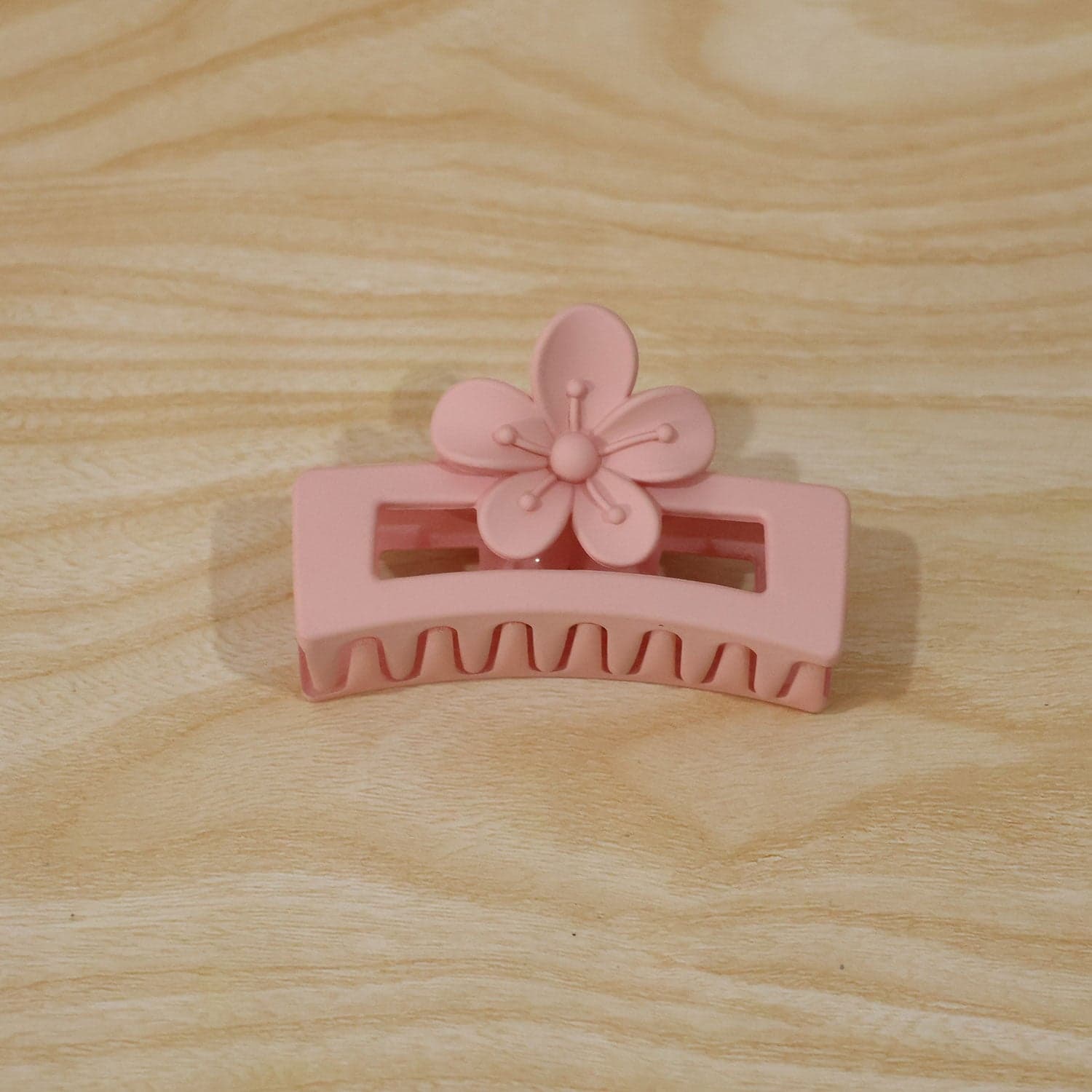 Plastic Hair Claw Clip the Strong Grip & Trendy Design for Women & Girls thumbnail 7