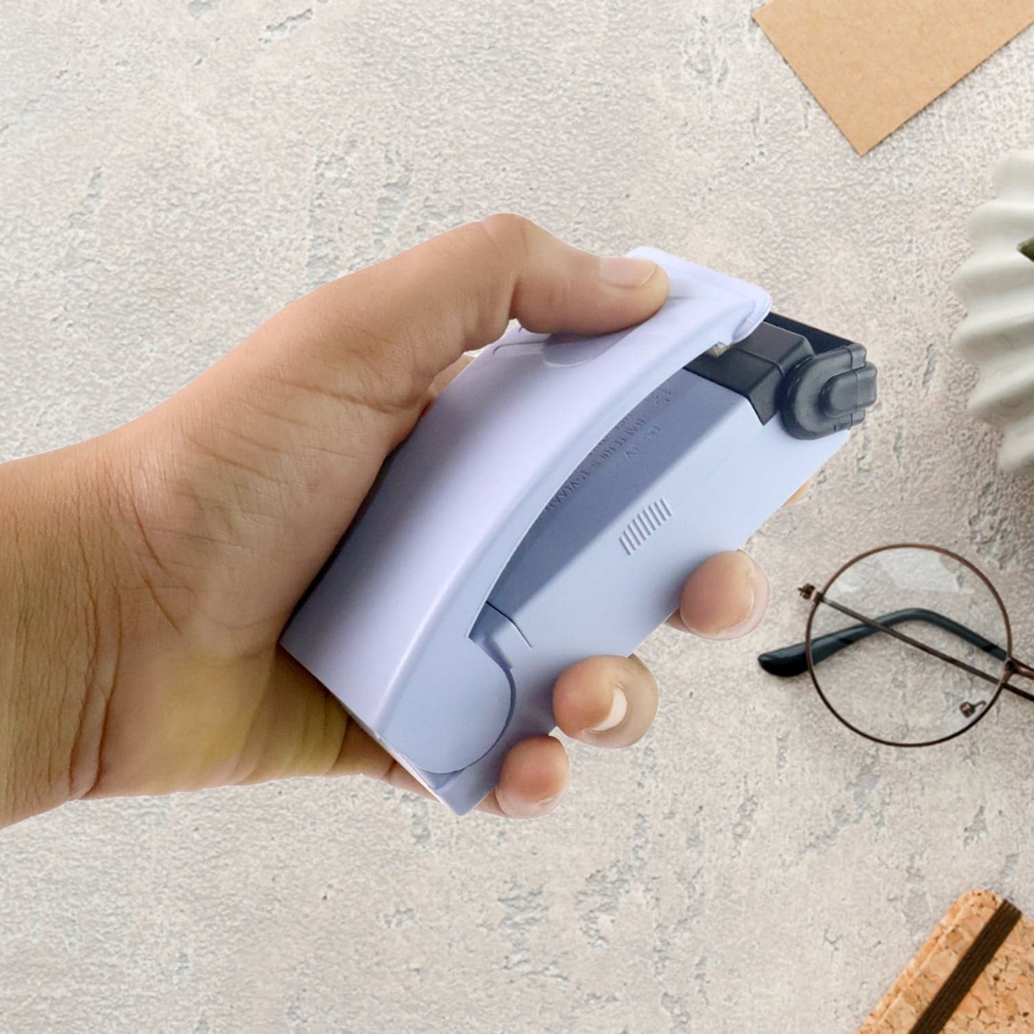 Mini Handheld Plastic Bag Heat Sealer 1 Pc thumbnail 2