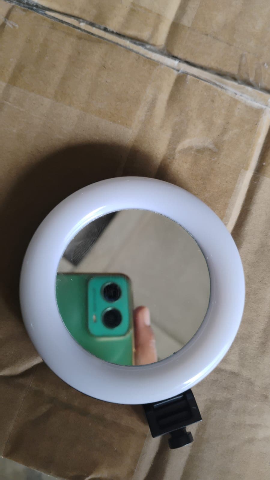 Rechargeable Led Makeup Mirror With Ring Light 1 Pc thumbnail 7