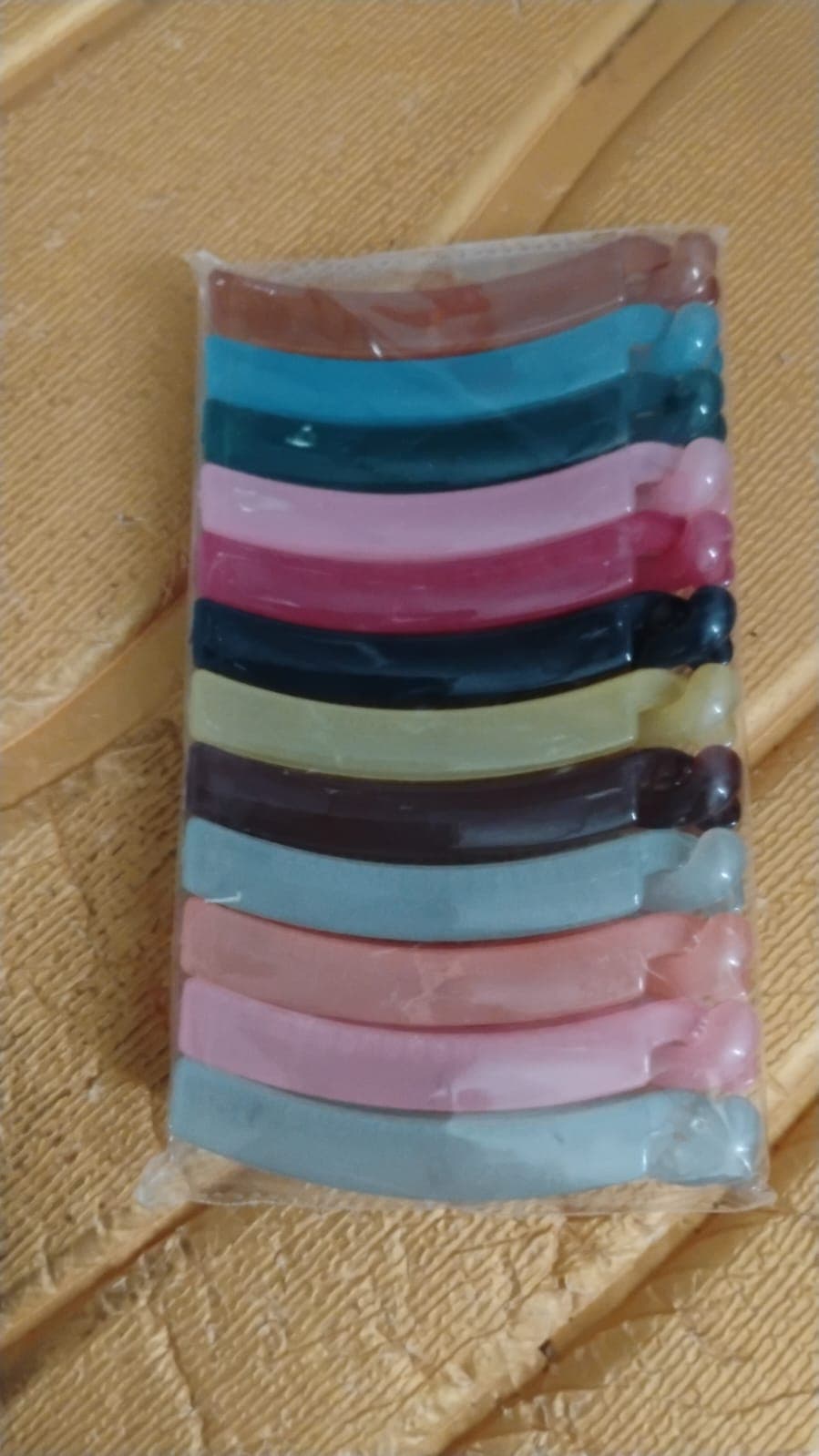 Multicolor Plastic Banana Hair Clips Set 12 Pc thumbnail 6