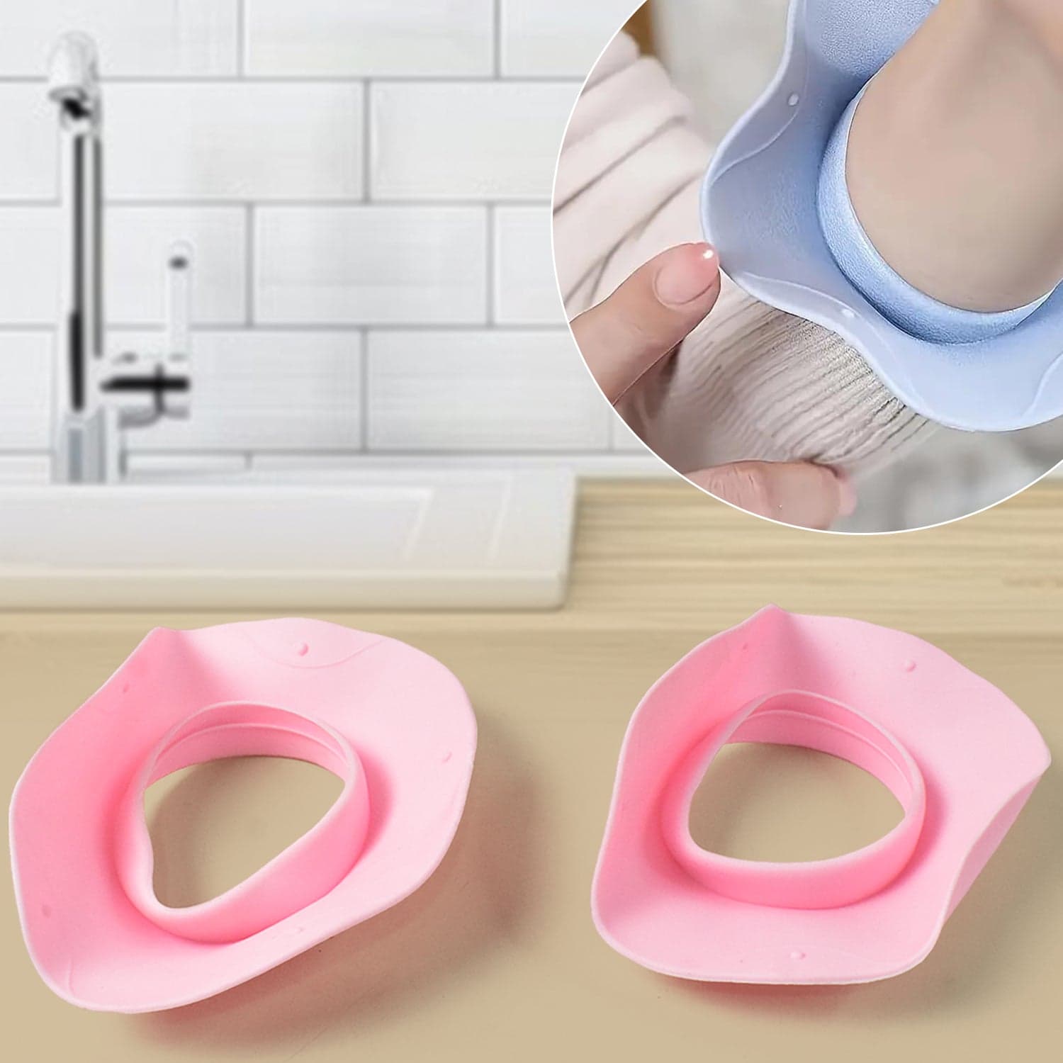 Silicone Wrist Bands for Washing Face (2 Pc / Mix Color) thumbnail 1