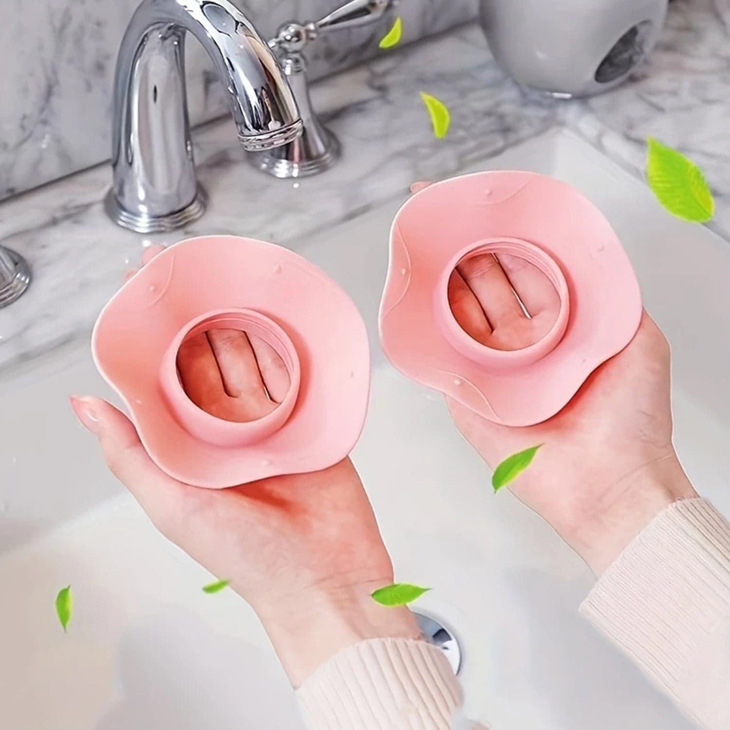 Silicone Wrist Bands for Washing Face (2 Pc / Mix Color) thumbnail 4