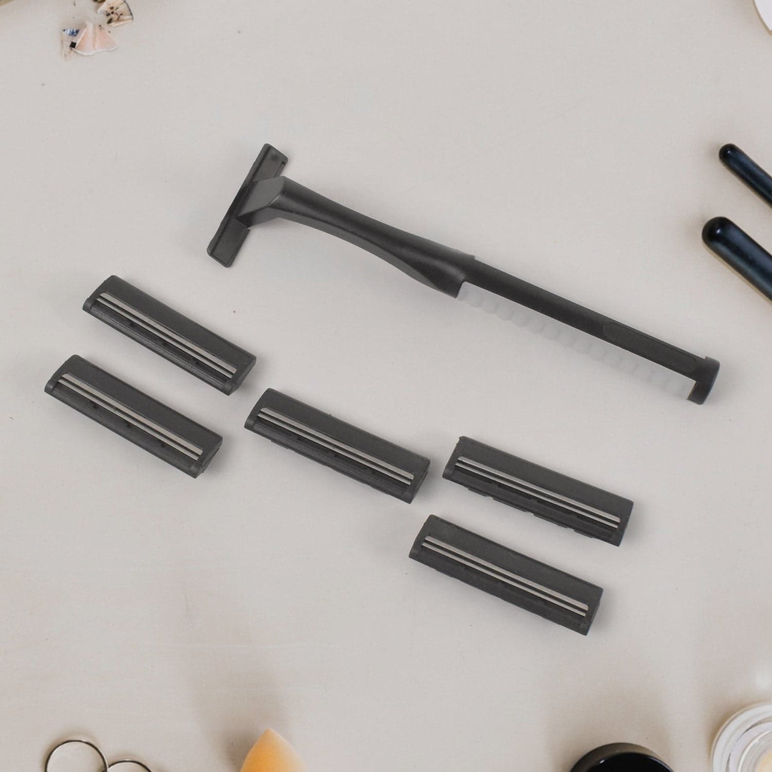 manual shaving razor with 5 blades thumbnail 5