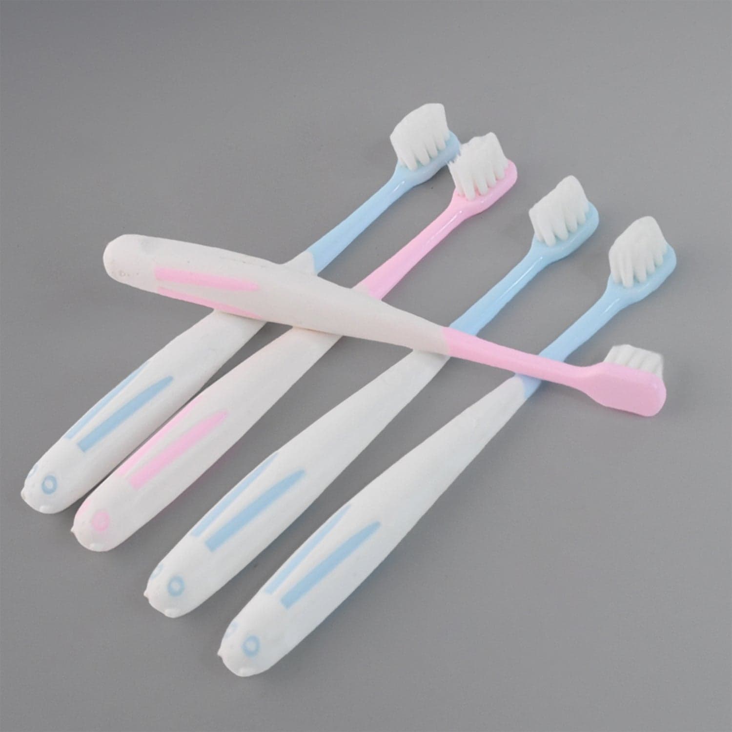 Soft Toothbrush with Box thumbnail 3