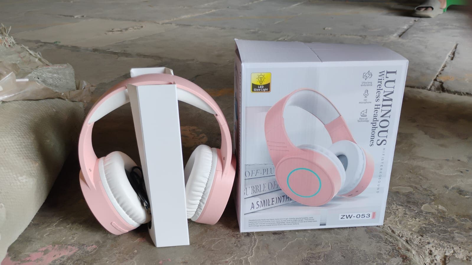 Wireless Over Ear Bluetooth Headphones Zw 053 thumbnail 7