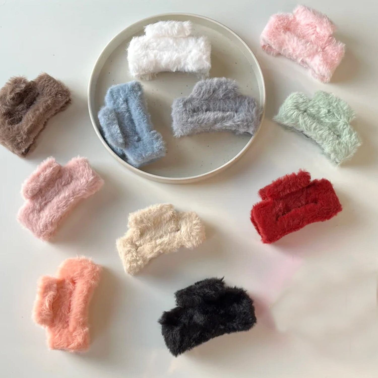 Big Size Soft Faux Fur Hair Claw Clips 12 Pc thumbnail 8