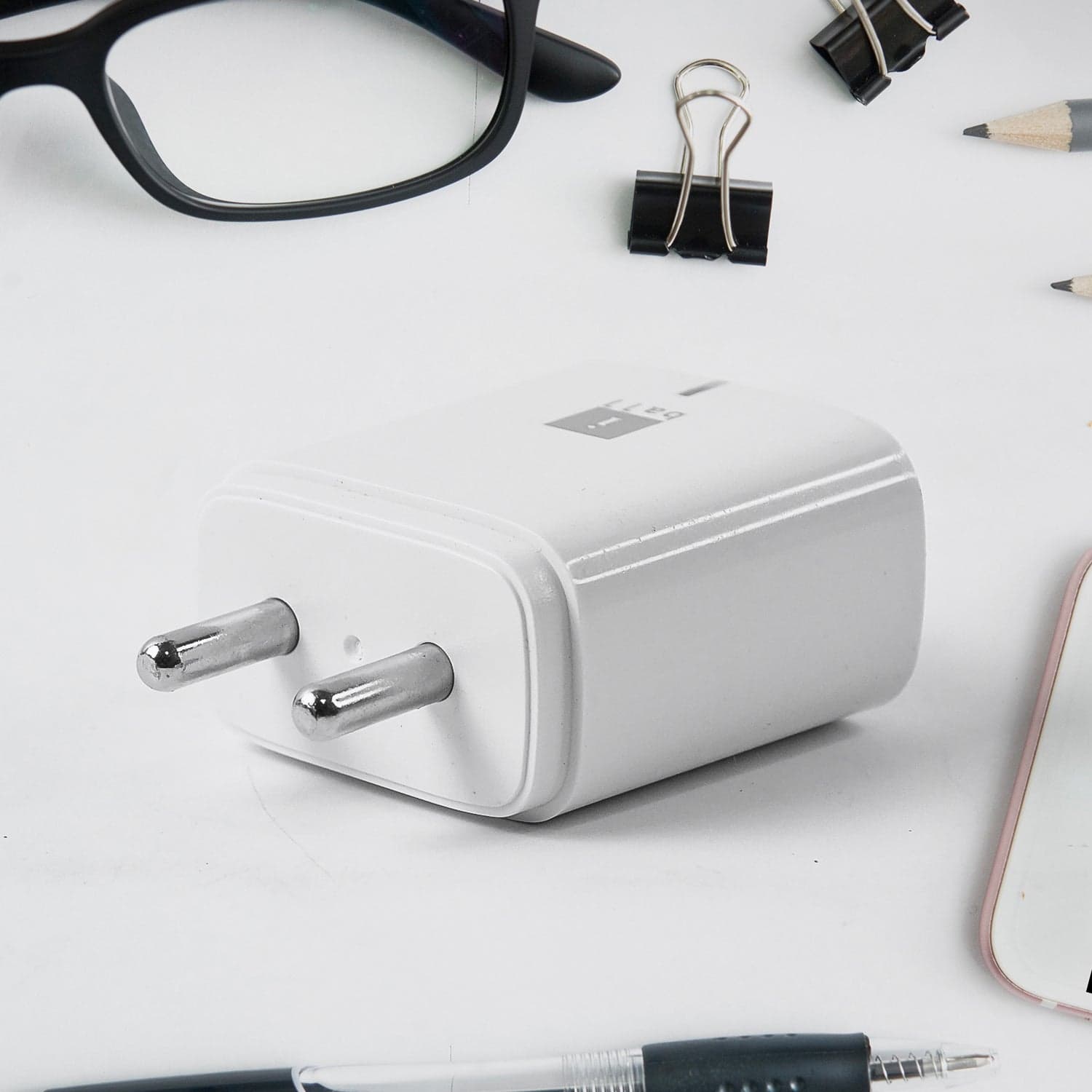 Iball Dual Usb Wall Charger thumbnail 3