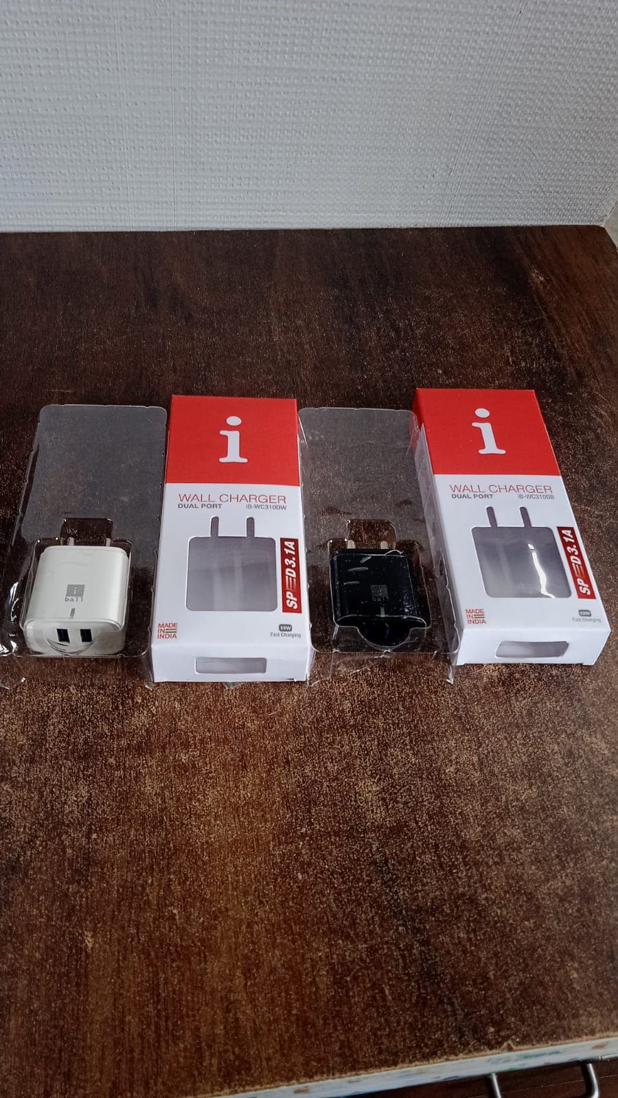 Iball Dual Usb Wall Charger thumbnail 6