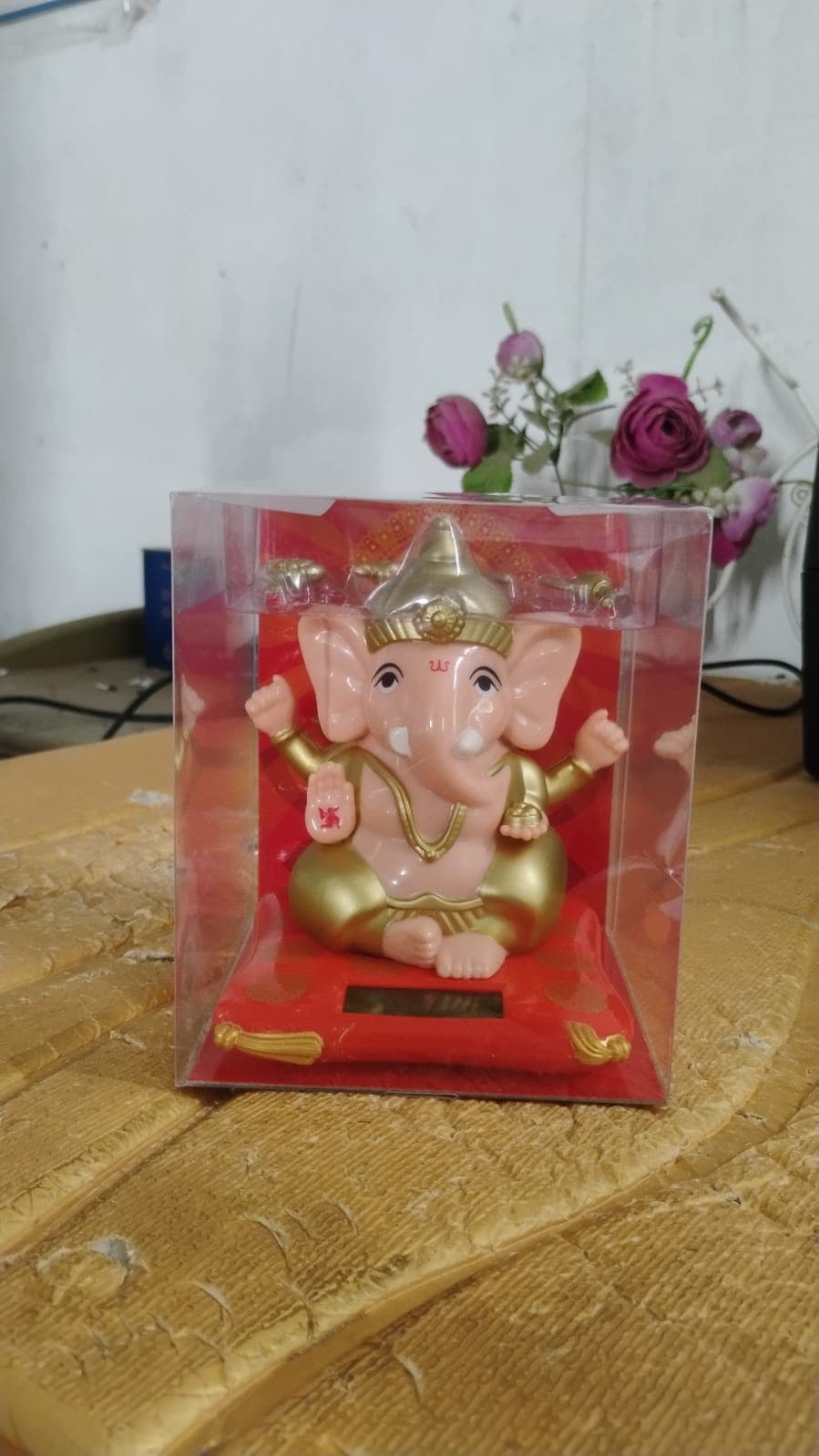 Solar Powered Dancing Ganesha thumbnail 7