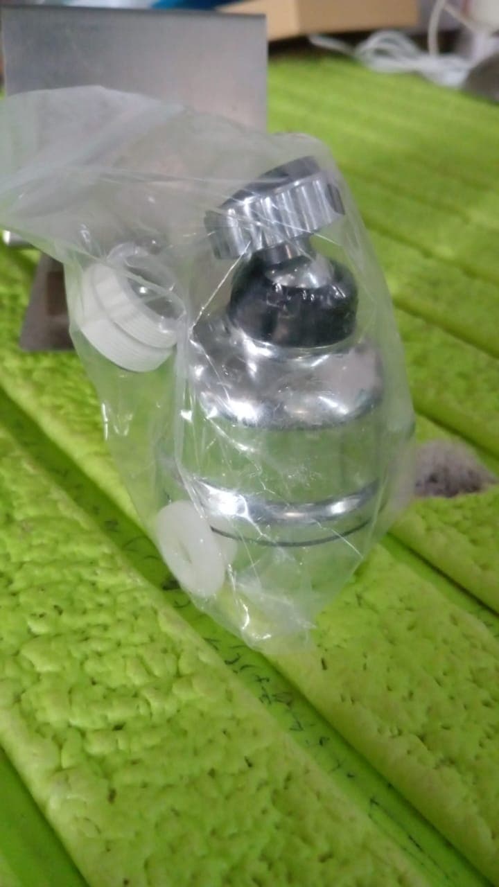 Plastic 360 Degree Rotating Water-Saving Faucet Sprayer Head (3.5 Inch) thumbnail 7