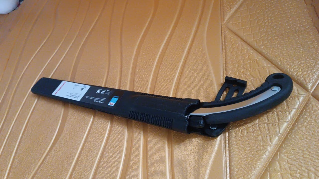 Hand Pruning Saw For Tree Branch Cutter (1 Pc / With Cover / 50 Cm Long) thumbnail 9