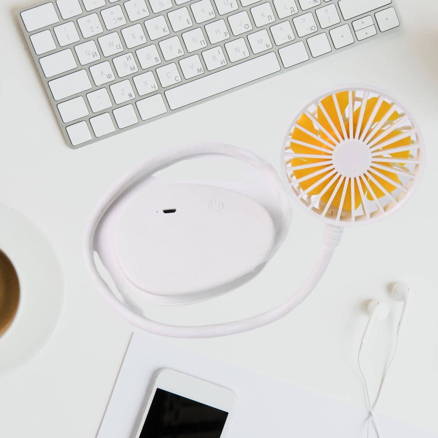 Mini USB Fan - Compact, Portable Cooling Solution (1 Pc) thumbnail 3