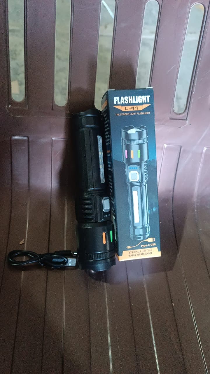 Led Torch High Lumens Fast Charging Flashlight / Torch with Far & Near Zoom (1 Pc) thumbnail 7