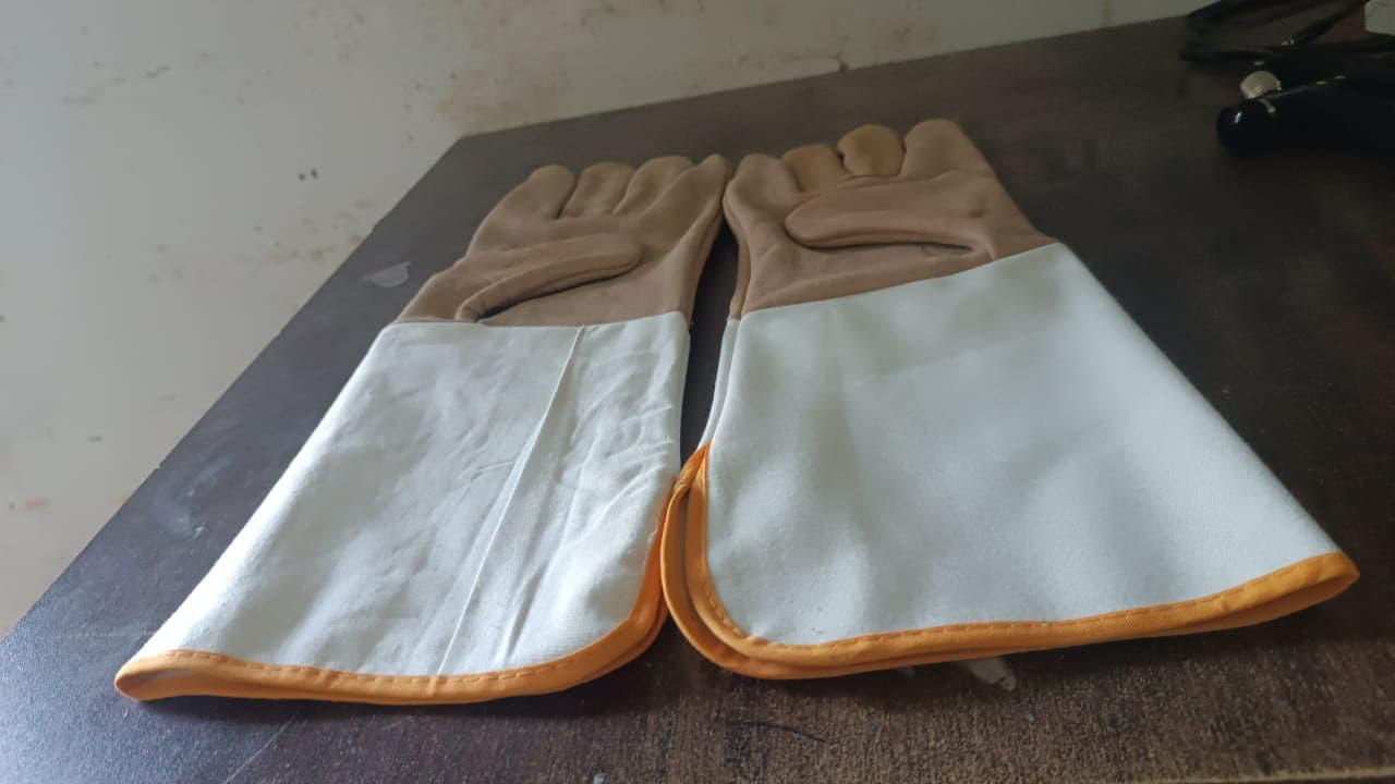 Garden Gloves for Gardening Work (1 Pair / B Grade / Big) thumbnail 7