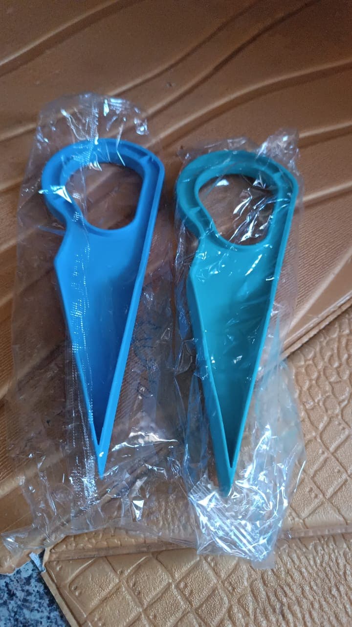 Mattress Lifter Tool for Easy Bed Sheet Change (1 pc / 23 Cm) thumbnail 7