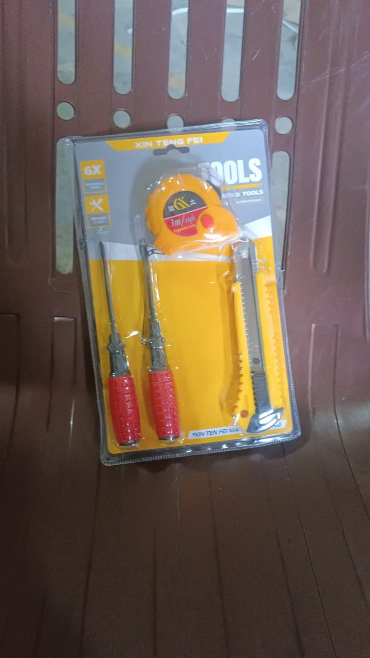 4 In 1 Hand Tool Kit Maintenance Repair Kits (1 Set) thumbnail 8