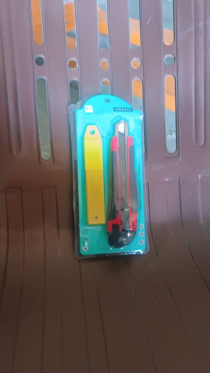 Cutter Knife Set with 1 Replacement Blades, Cutter Knife Advanced Tool (1 Pc / Mix Color) thumbnail 9