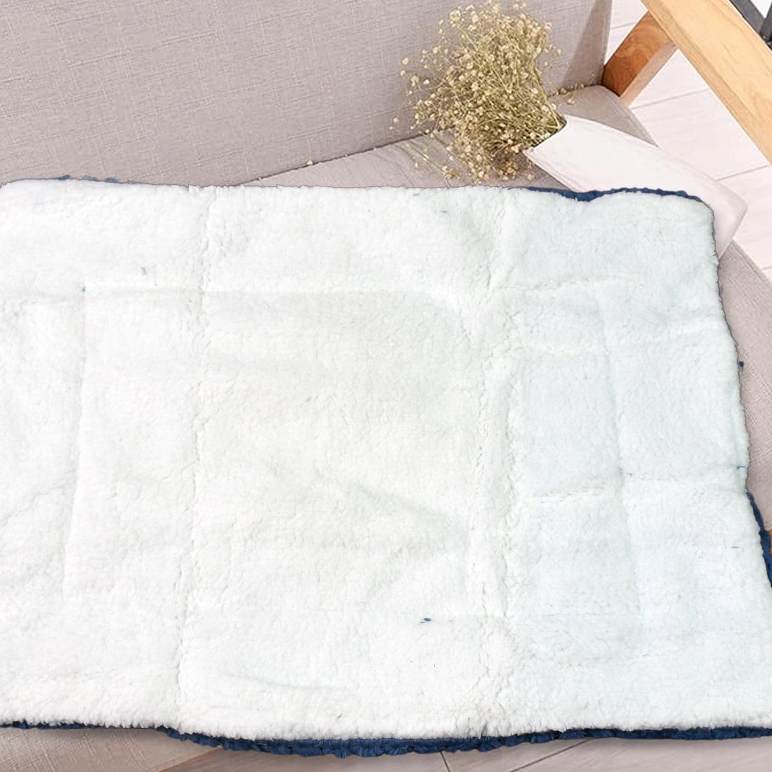 Pet Soft Cat Dog Towel, Warm Sleep Mat (50—37 Cm / 1 Pc / Mix Color & Design) thumbnail 6