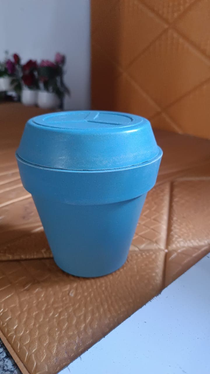 Heavy Plastic Flower pots With Tray (1 Pc) thumbnail 8