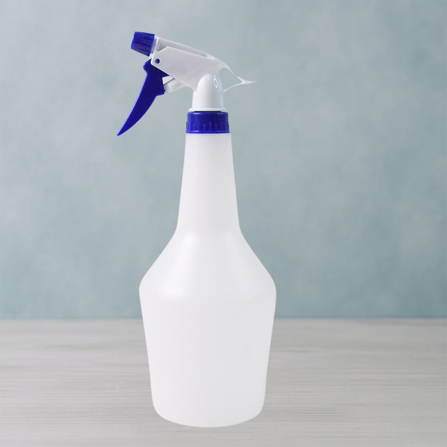 Multipurpose Plastic Trigger Spray Bottle 1 L thumbnail 3