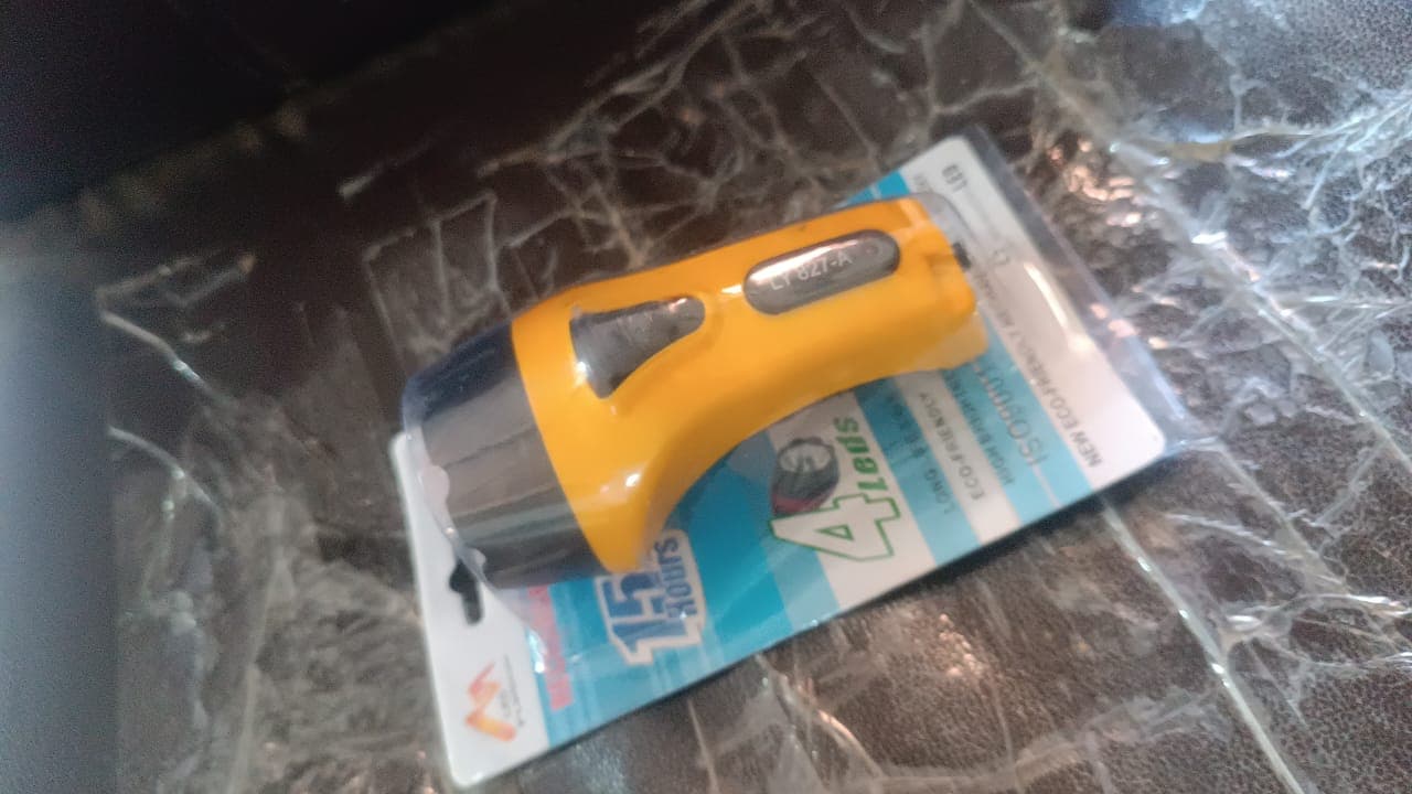 Rechargeable Led Torch Flashlight thumbnail 6