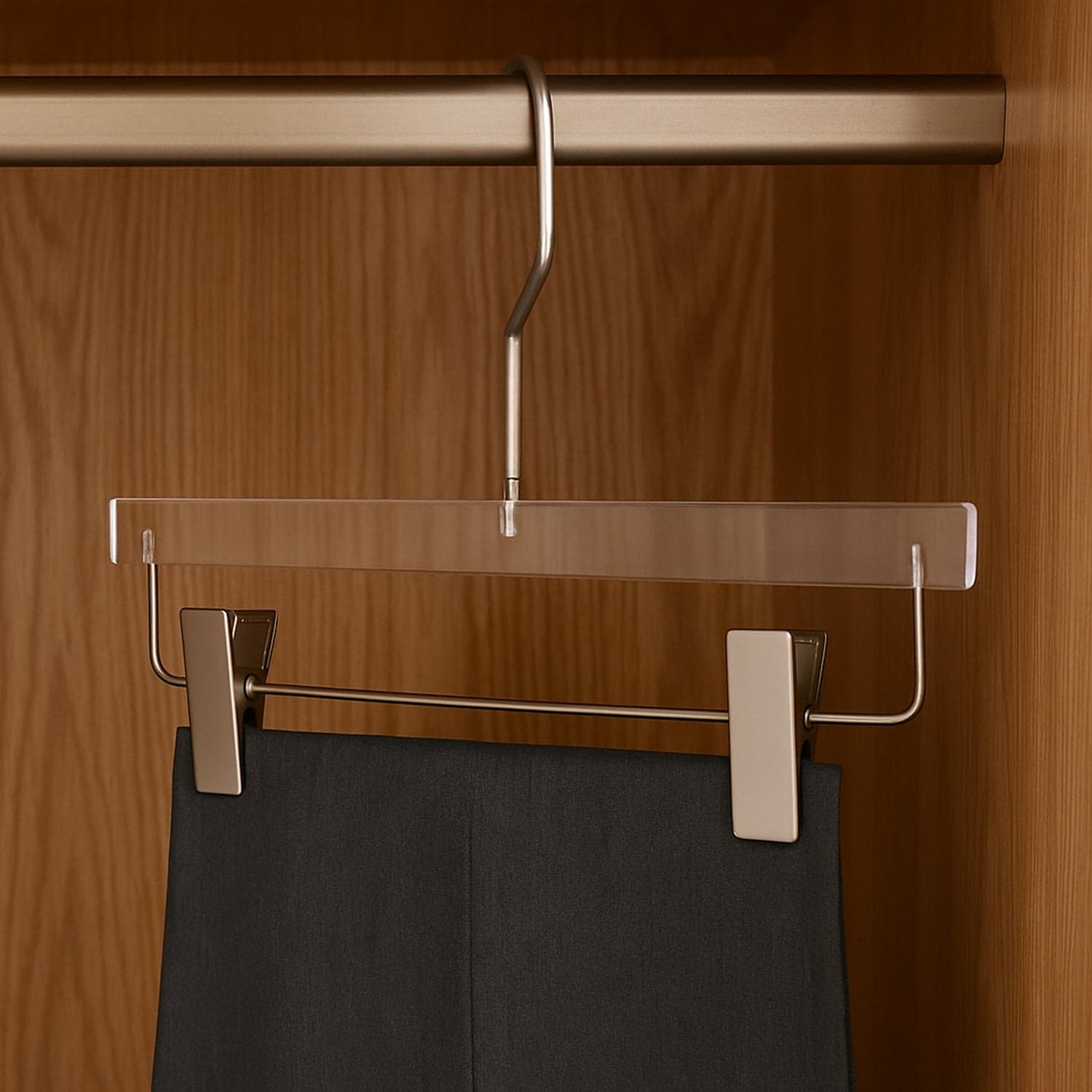 Acrylic Hanger With Clips thumbnail 5