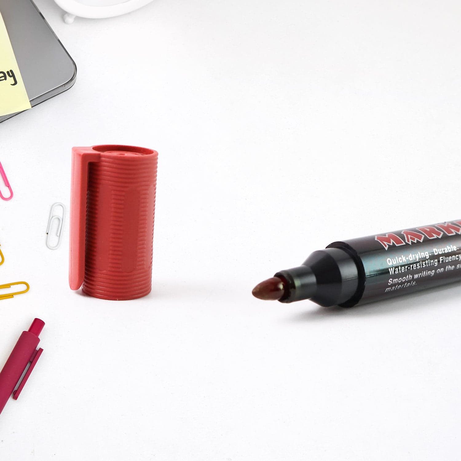 Premium Permanent Red Marker Pen Set 12 Pcs Set thumbnail 5