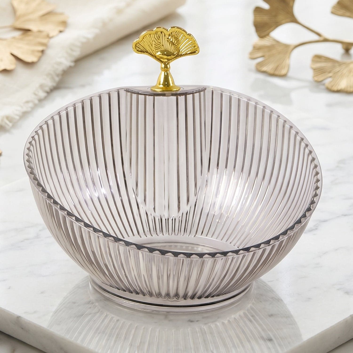Decorative Plastic Fruit Bowl the Elegant Gold Accent for Dining thumbnail 4